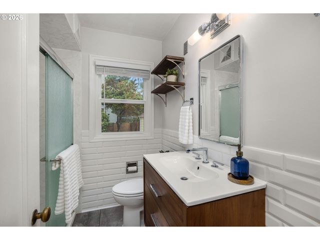 6405 Ne 26TH Ave, Portland, OR 97211
