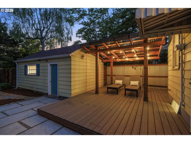 6405 Ne 26TH Ave, Portland, OR 97211