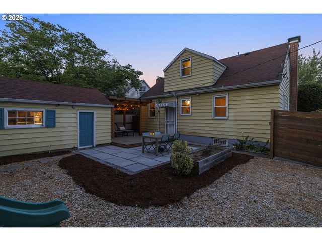 6405 Ne 26TH Ave, Portland, OR 97211