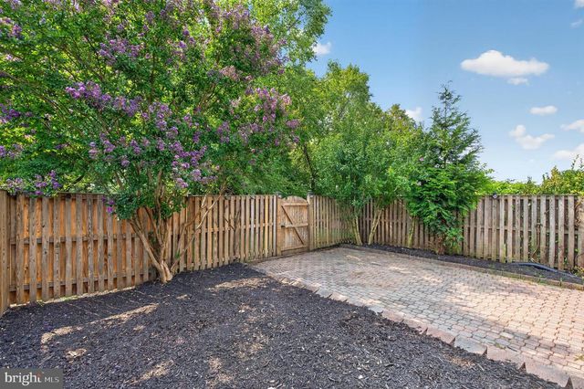 7501 BLANFORD CT, Alexandria, VA 22315