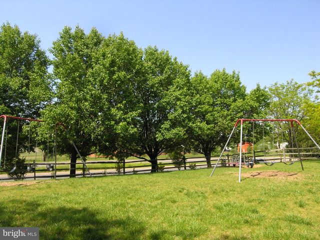 7501 BLANFORD CT, Alexandria, VA 22315