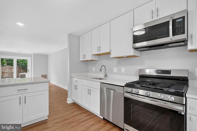7501 BLANFORD CT, Alexandria, VA 22315