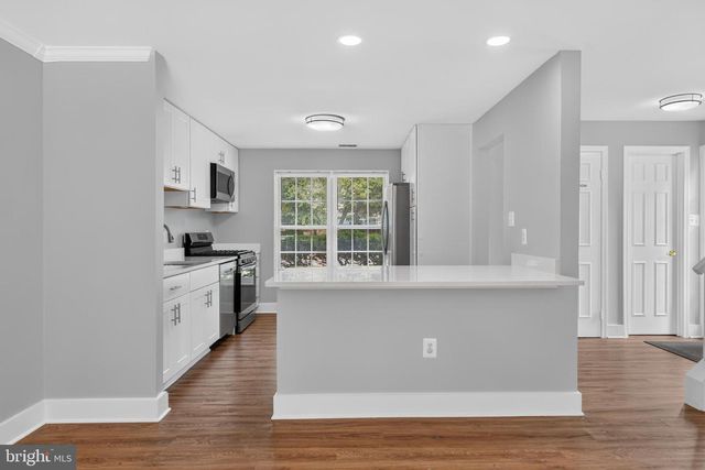 7501 BLANFORD CT, Alexandria, VA 22315