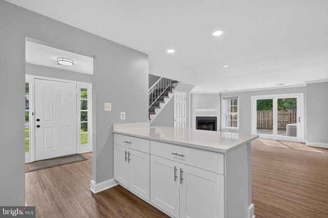 7501 BLANFORD CT, Alexandria, VA 22315