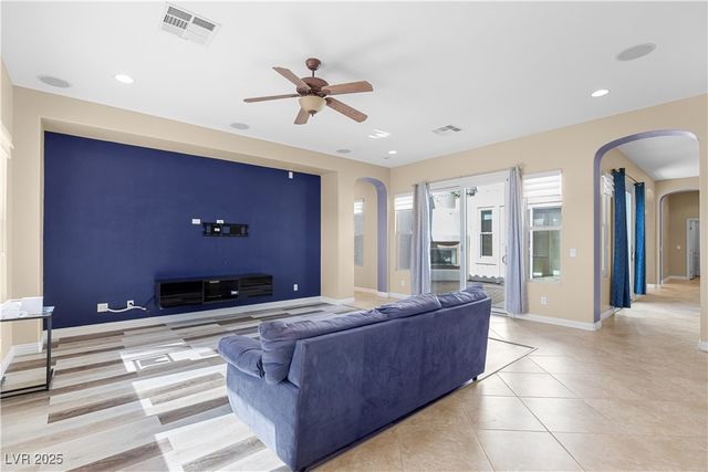 7215 Laramie Avenue, Las Vegas, NV 89113