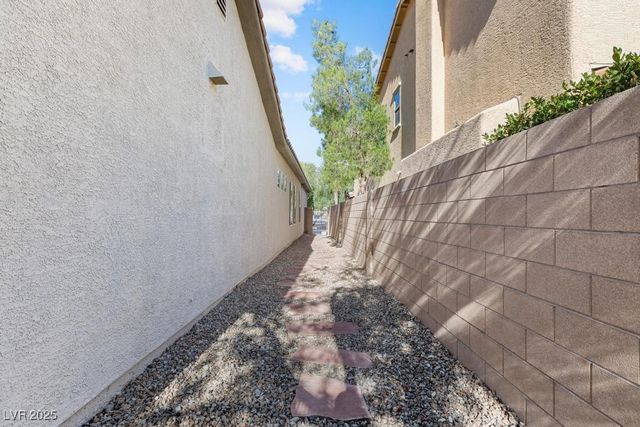 7215 Laramie Avenue, Las Vegas, NV 89113