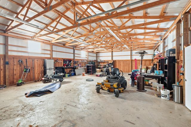 102 Van Meter Drive, Aurora, TX 76078