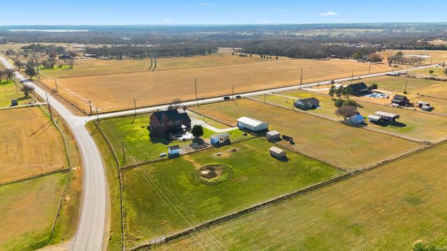 102 Van Meter Drive, Aurora, TX 76078