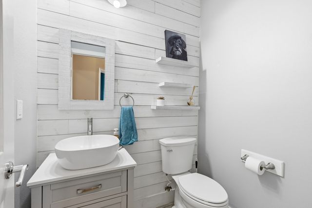 102 Van Meter Drive, Aurora, TX 76078