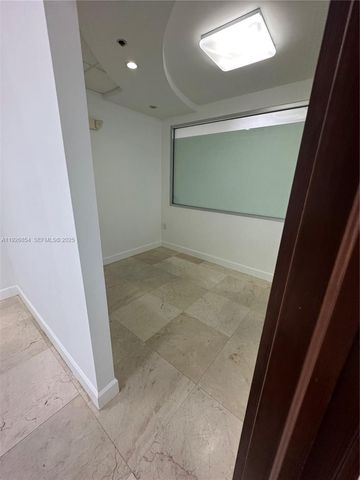 268 Alhambra Cir, Coral Gables, FL 33134