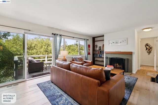 55 Asilomar Cir, Oakland, CA 94611