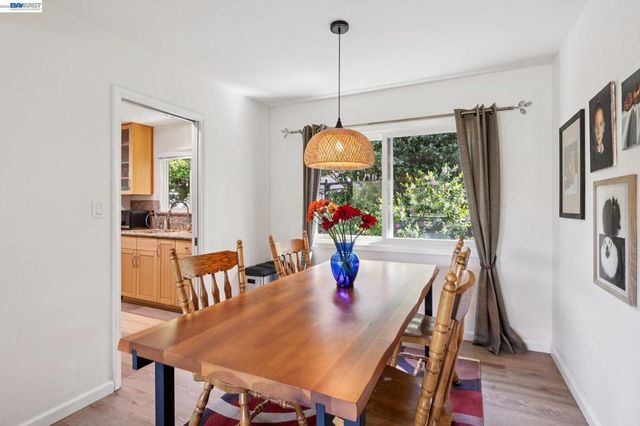 55 Asilomar Cir, Oakland, CA 94611