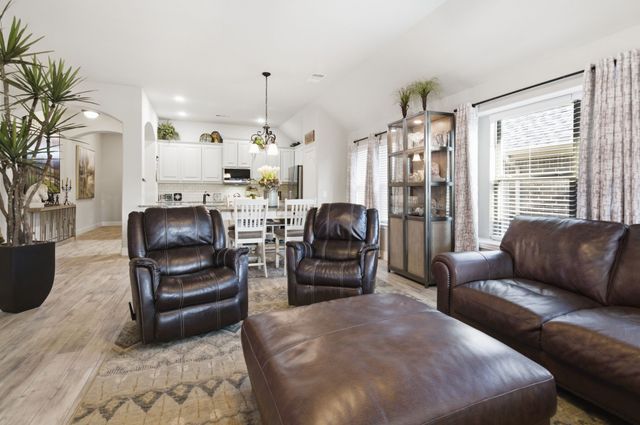 633 Retama Drive, Fort Worth, TX 76108