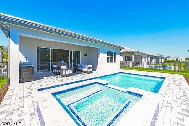 2872 Bloomfield WAY, Naples, FL 34112