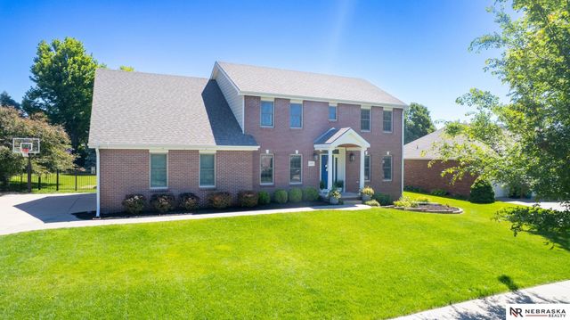 6808 Ridge Road, Lincoln, NE 68512