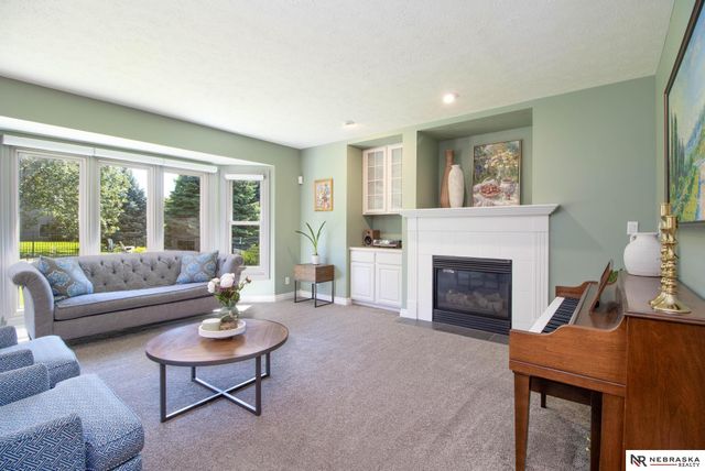 6808 Ridge Road, Lincoln, NE 68512