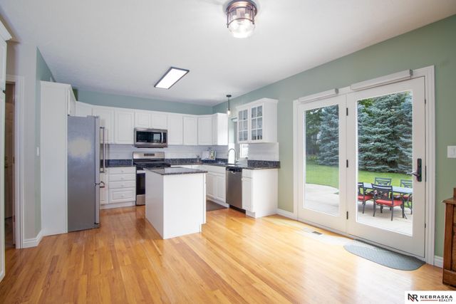 6808 Ridge Road, Lincoln, NE 68512