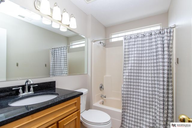 6808 Ridge Road, Lincoln, NE 68512