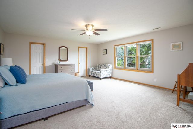 6808 Ridge Road, Lincoln, NE 68512