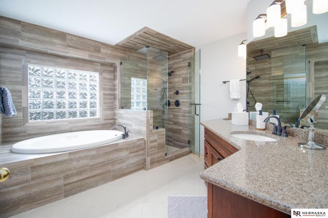 6808 Ridge Road, Lincoln, NE 68512