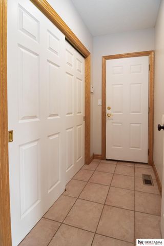 6808 Ridge Road, Lincoln, NE 68512