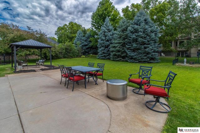 6808 Ridge Road, Lincoln, NE 68512