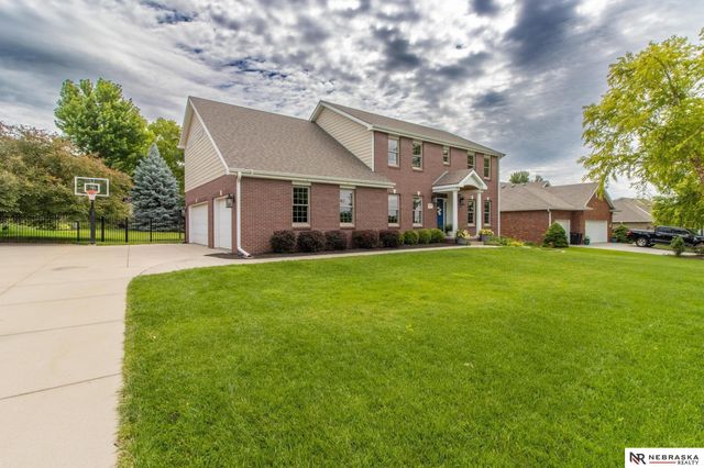 6808 Ridge Road, Lincoln, NE 68512