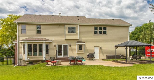 6808 Ridge Road, Lincoln, NE 68512