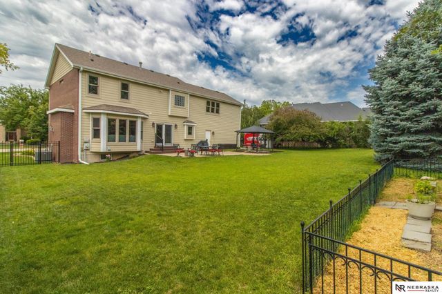 6808 Ridge Road, Lincoln, NE 68512