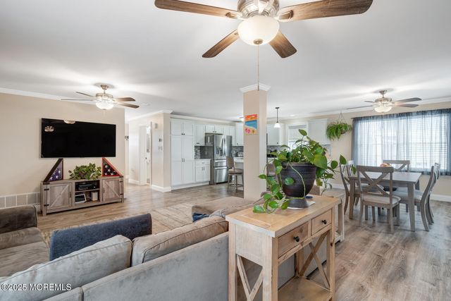 21 Lake Saint Clair Drive, Little Egg Harbor, NJ 08087