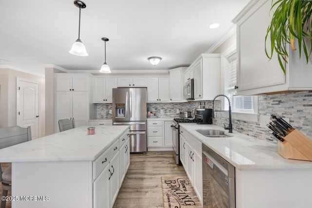 21 Lake Saint Clair Drive, Little Egg Harbor, NJ 08087