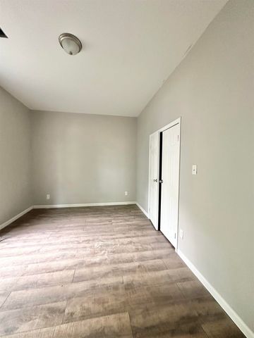 1318 GLEN ST, Memphis, TN 38106