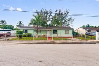 4340 NW 196th St, Miami Gardens, FL 33055