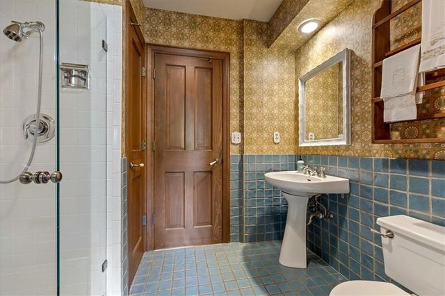 3510 W 102nd Street, Leawood, KS 66206