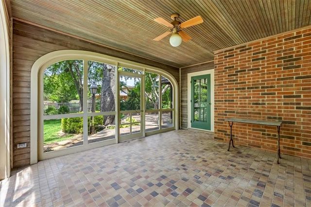 3510 W 102nd Street, Leawood, KS 66206