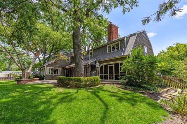3510 W 102nd Street, Leawood, KS 66206