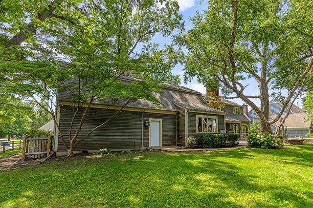 3510 W 102nd Street, Leawood, KS 66206