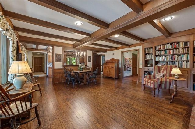 3510 W 102nd Street, Leawood, KS 66206