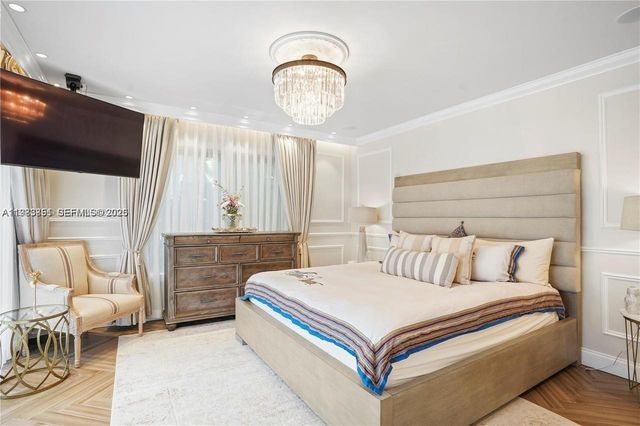 1625 Daytonia Rd, Miami Beach, FL 33141