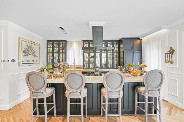 1625 Daytonia Rd, Miami Beach, FL 33141