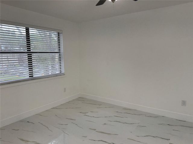 9726 Hammocks Blvd 203-26, Miami, FL 33196