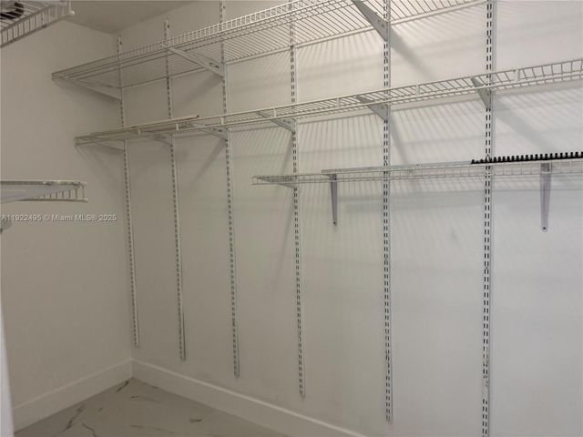 9726 Hammocks Blvd 203-26, Miami, FL 33196