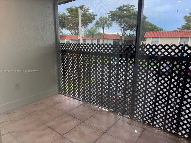 9726 Hammocks Blvd 203-26, Miami, FL 33196