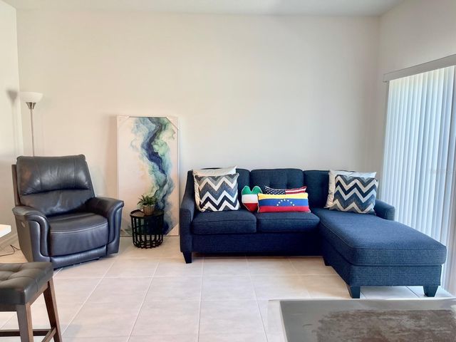 2561 PENGUIN BOULEVARD, Davenport, FL 33837