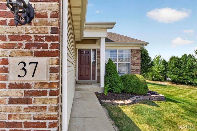 37 Sommer Circle Drive, O'fallon, MO 63368