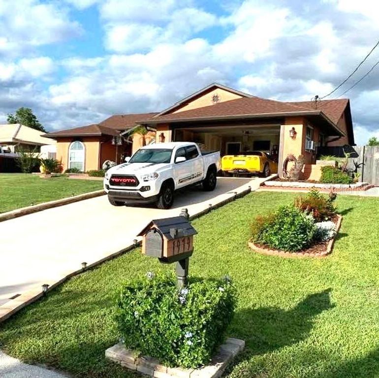 1979 LINDHURST, Deltona, FL 32725