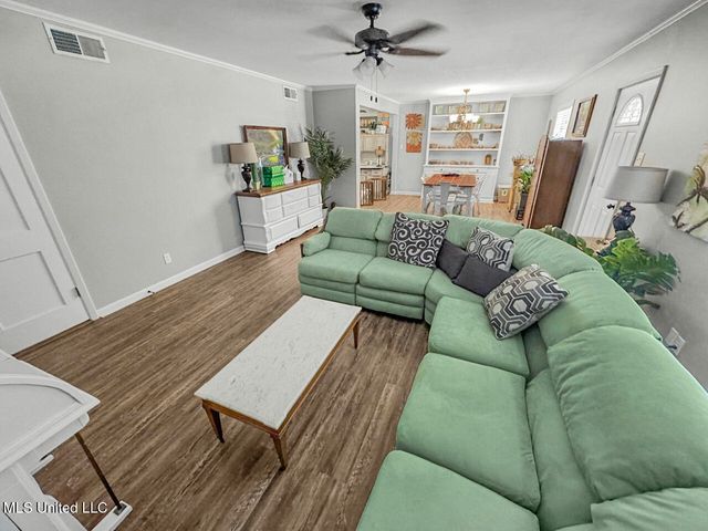 4 Oakhurst Drive, Natchez, MS 39120