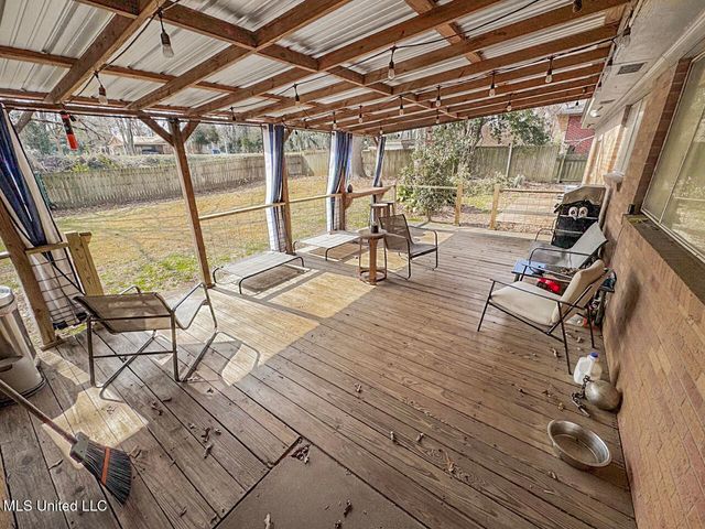 4 Oakhurst Drive, Natchez, MS 39120