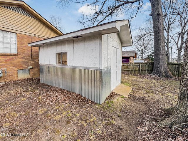 4 Oakhurst Drive, Natchez, MS 39120