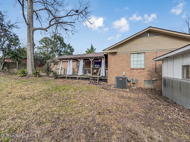 4 Oakhurst Drive, Natchez, MS 39120